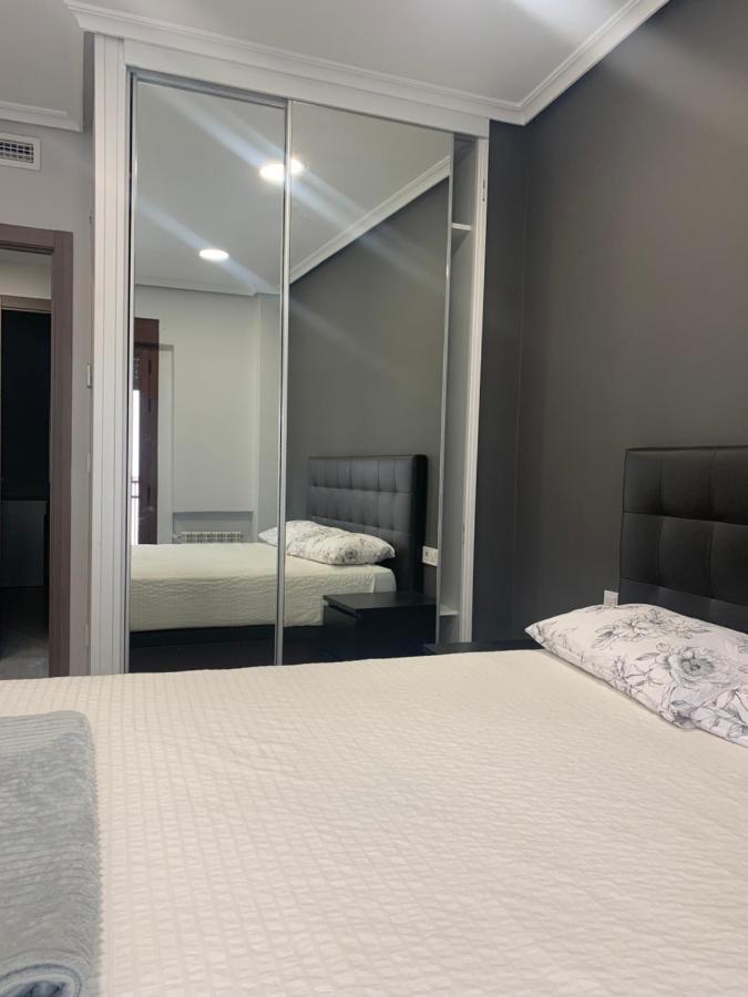 Apartamento Deluxe, 4 Habitaciones, Parking Madrid Luaran gambar