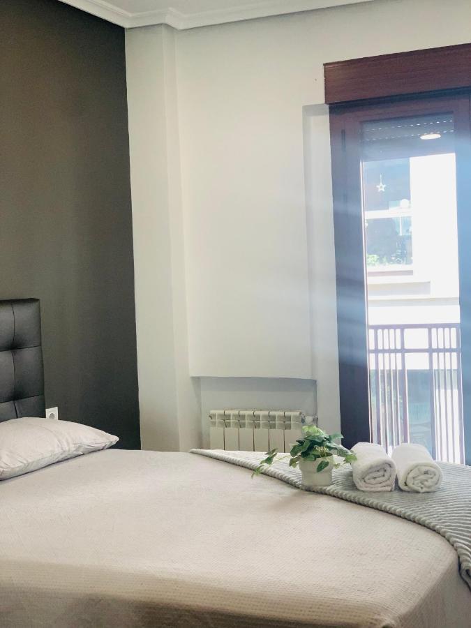 Apartamento Deluxe, 4 Habitaciones, Parking Madrid Luaran gambar